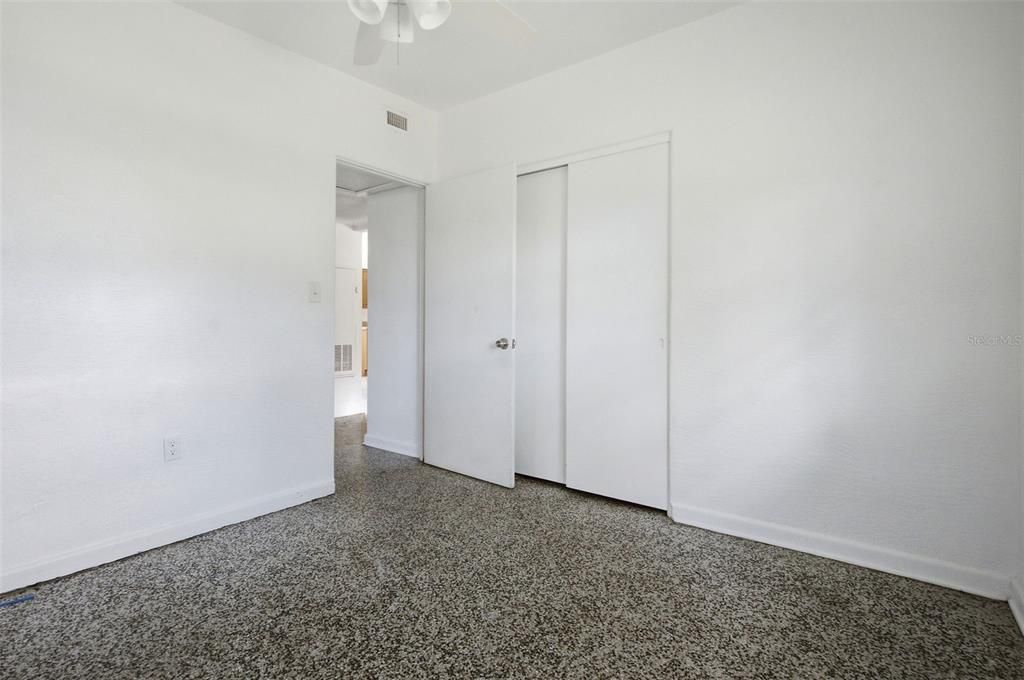 For Rent: $2,000 (3 beds, 2 baths, 1009 Square Feet)