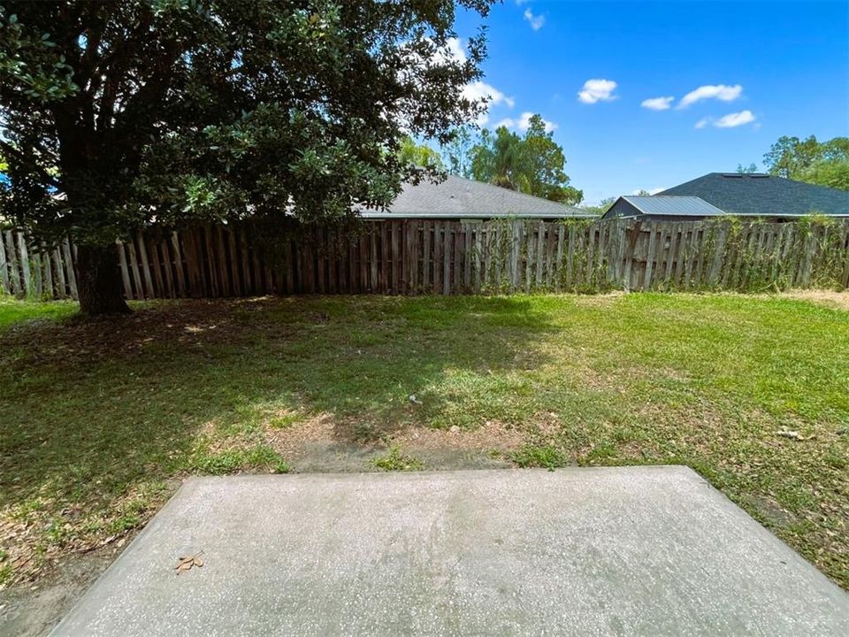 For Rent: $1,700 (3 beds, 2 baths, 1142 Square Feet)