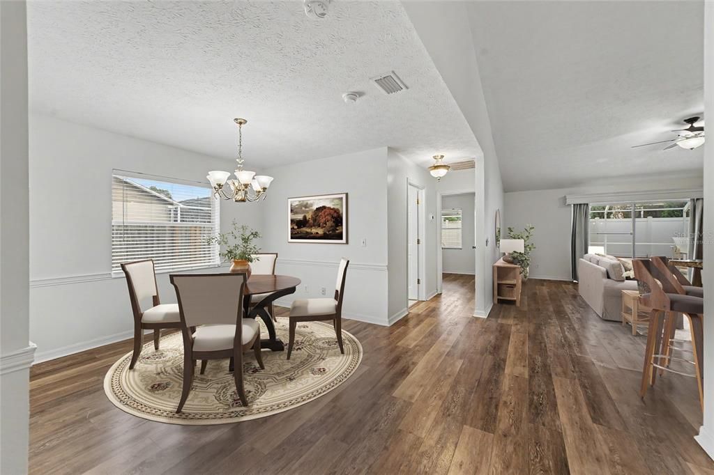 For Sale: $399,500 (3 beds, 2 baths, 1711 Square Feet)