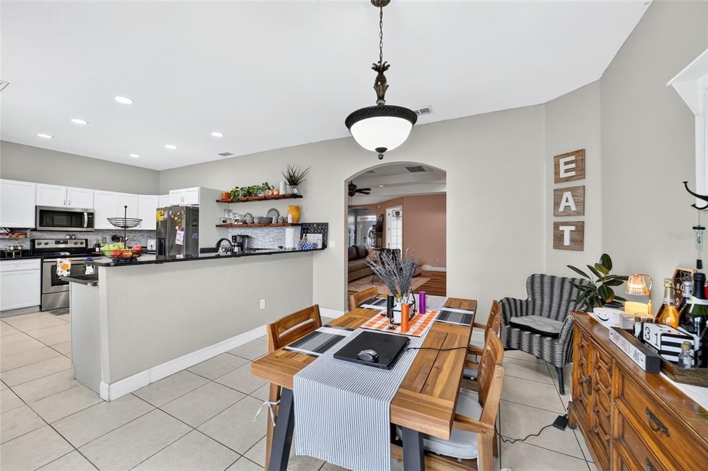 For Sale: $415,000 (4 beds, 3 baths, 2229 Square Feet)