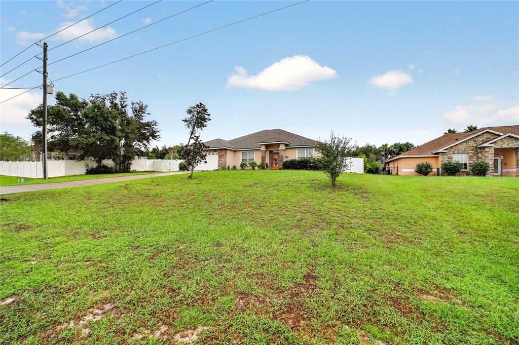 For Sale: $415,000 (4 beds, 3 baths, 2229 Square Feet)
