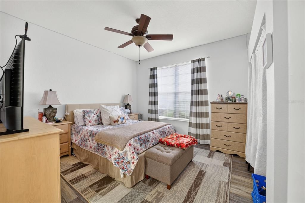 For Sale: $415,000 (4 beds, 3 baths, 2229 Square Feet)