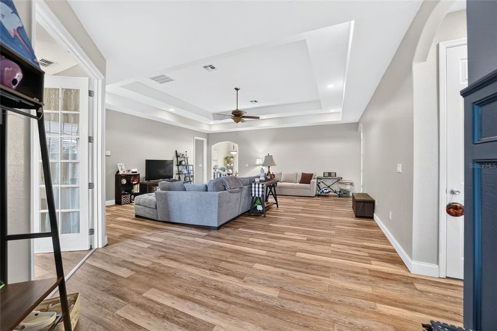 For Sale: $415,000 (4 beds, 3 baths, 2229 Square Feet)