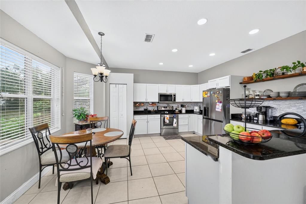 For Sale: $415,000 (4 beds, 3 baths, 2229 Square Feet)