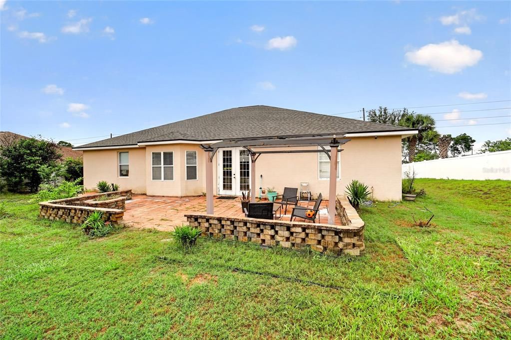 For Sale: $415,000 (4 beds, 3 baths, 2229 Square Feet)