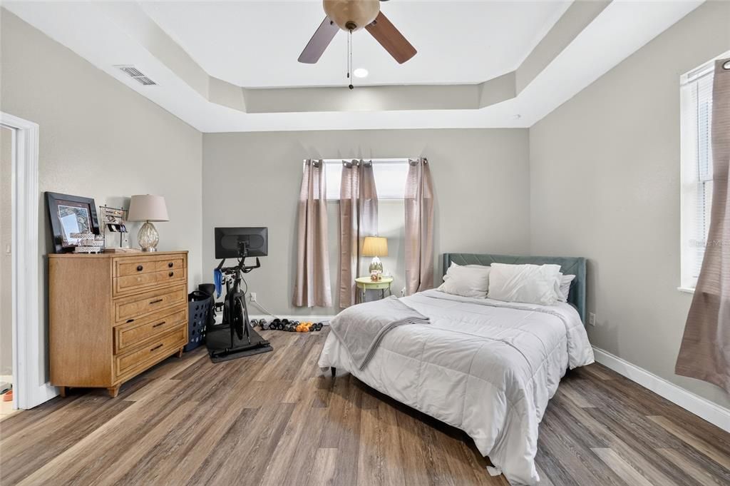 For Sale: $415,000 (4 beds, 3 baths, 2229 Square Feet)
