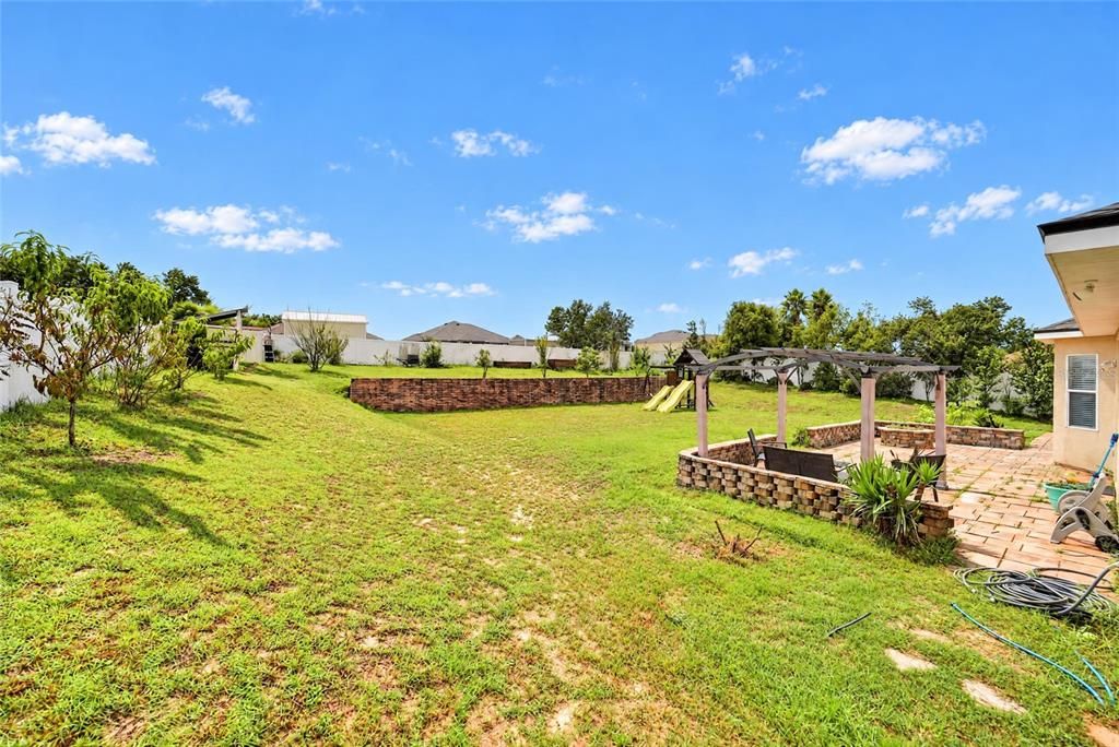 For Sale: $415,000 (4 beds, 3 baths, 2229 Square Feet)