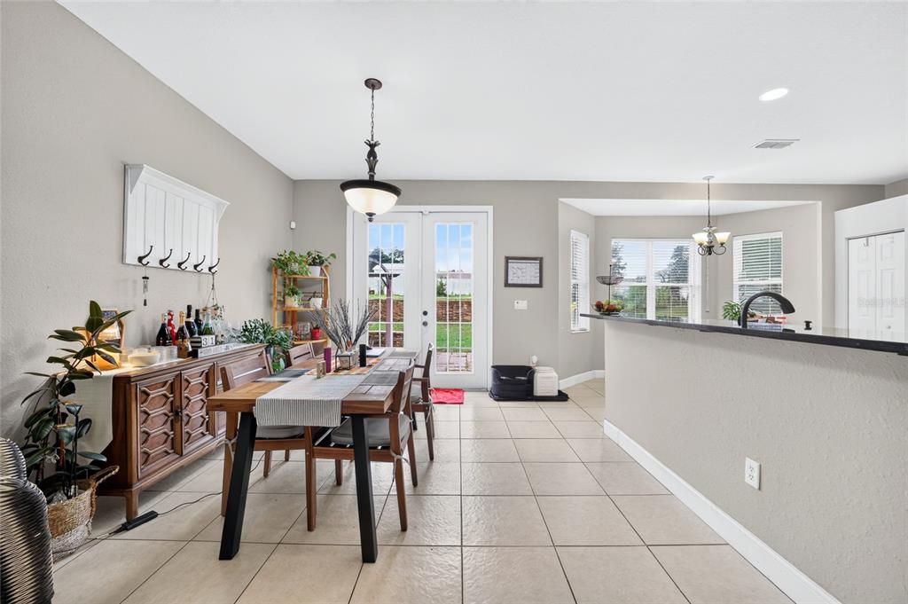 For Sale: $415,000 (4 beds, 3 baths, 2229 Square Feet)