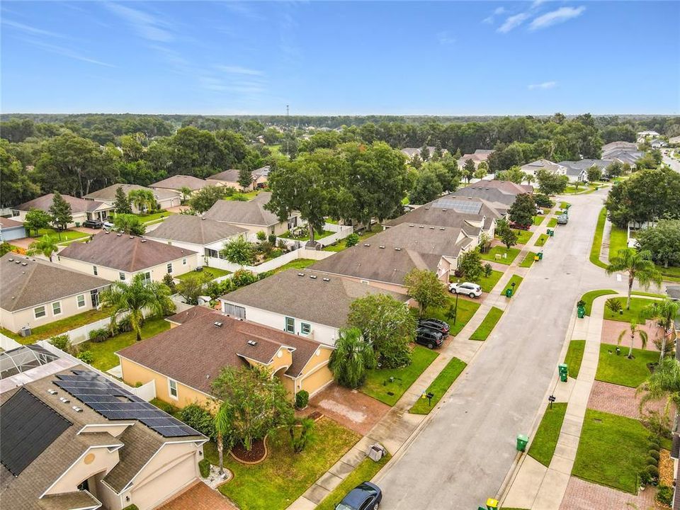 На продажу: $329,000 (4 спален, 2 ванн, 1772 Квадратных фут)