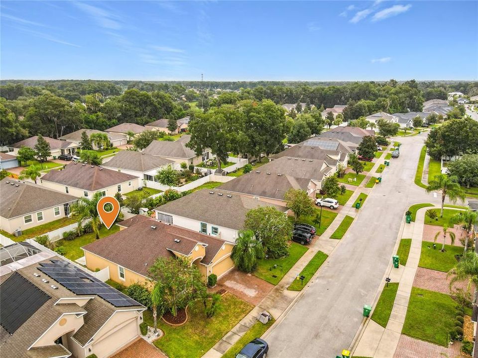 На продажу: $329,000 (4 спален, 2 ванн, 1772 Квадратных фут)