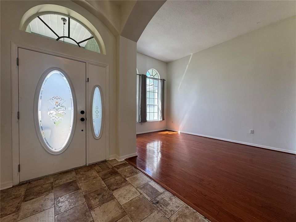 В аренду: $2,995 (4 спален, 3 ванн, 2597 Квадратных фут)