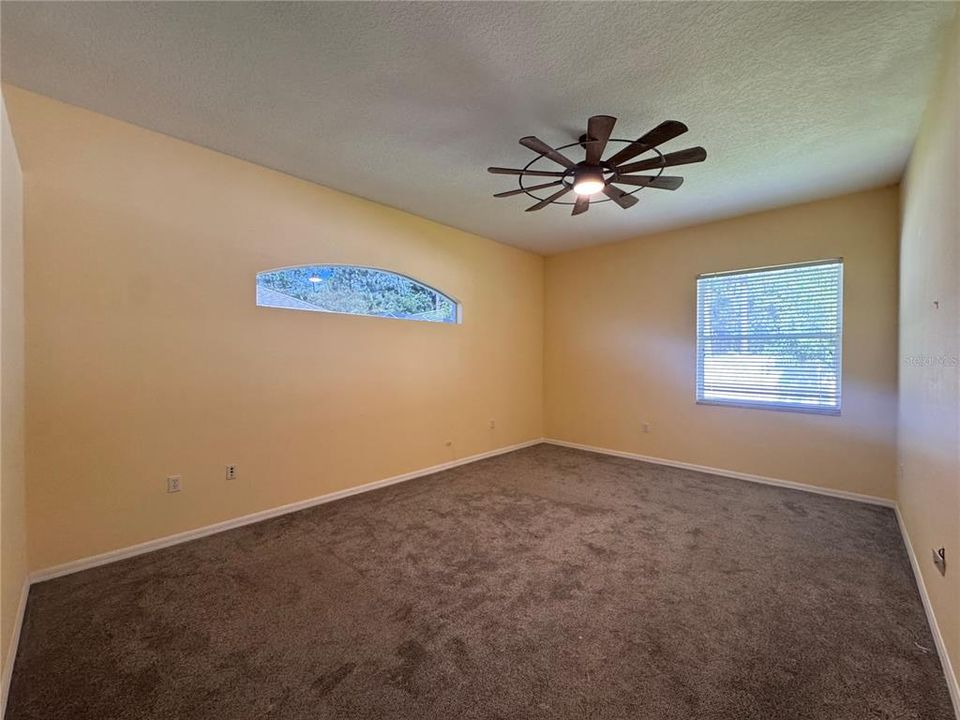 В аренду: $2,995 (4 спален, 3 ванн, 2597 Квадратных фут)