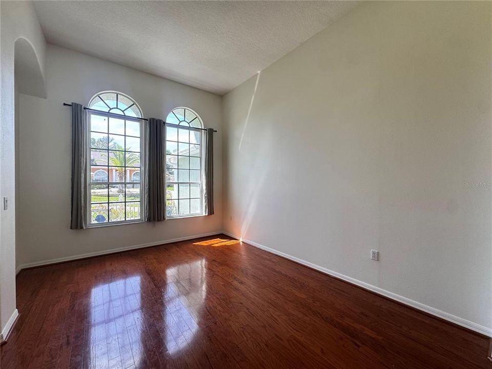 В аренду: $2,995 (4 спален, 3 ванн, 2597 Квадратных фут)