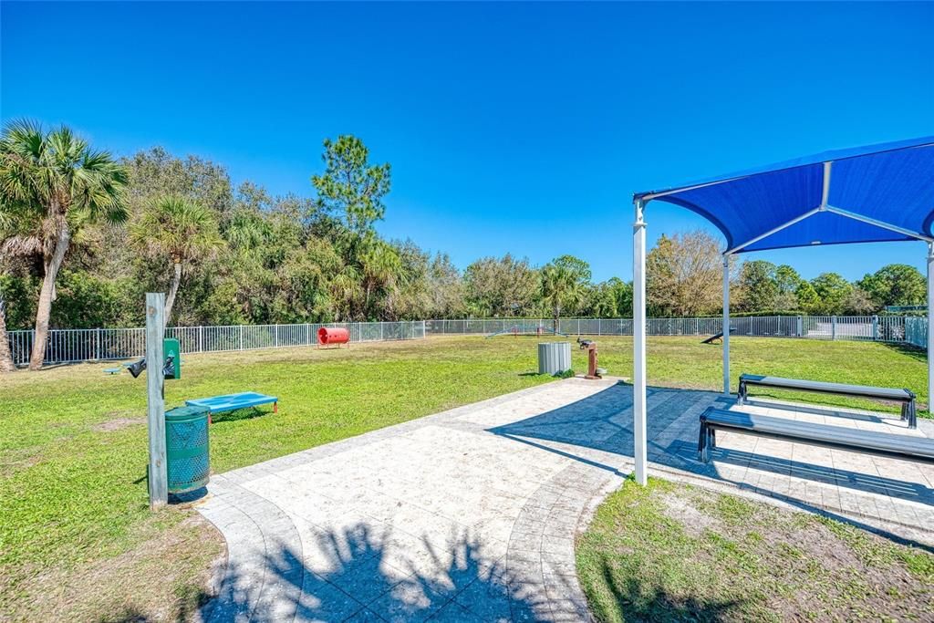 En Venta: $899,900 (4 camas, 3 baños, 2902 Pies cuadrados)