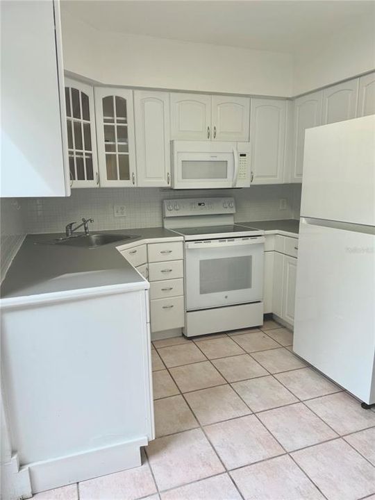 En Renta: $2,500 (3 camas, 2 baños, 1100 Pies cuadrados)