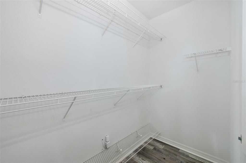 На продажу: $449,900 (4 спален, 3 ванн, 2453 Квадратных фут)