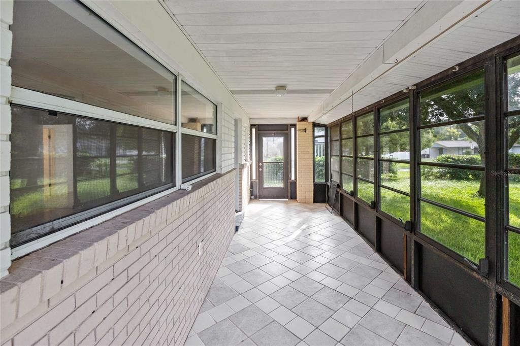 For Sale: $200,000 (3 beds, 2 baths, 1512 Square Feet)