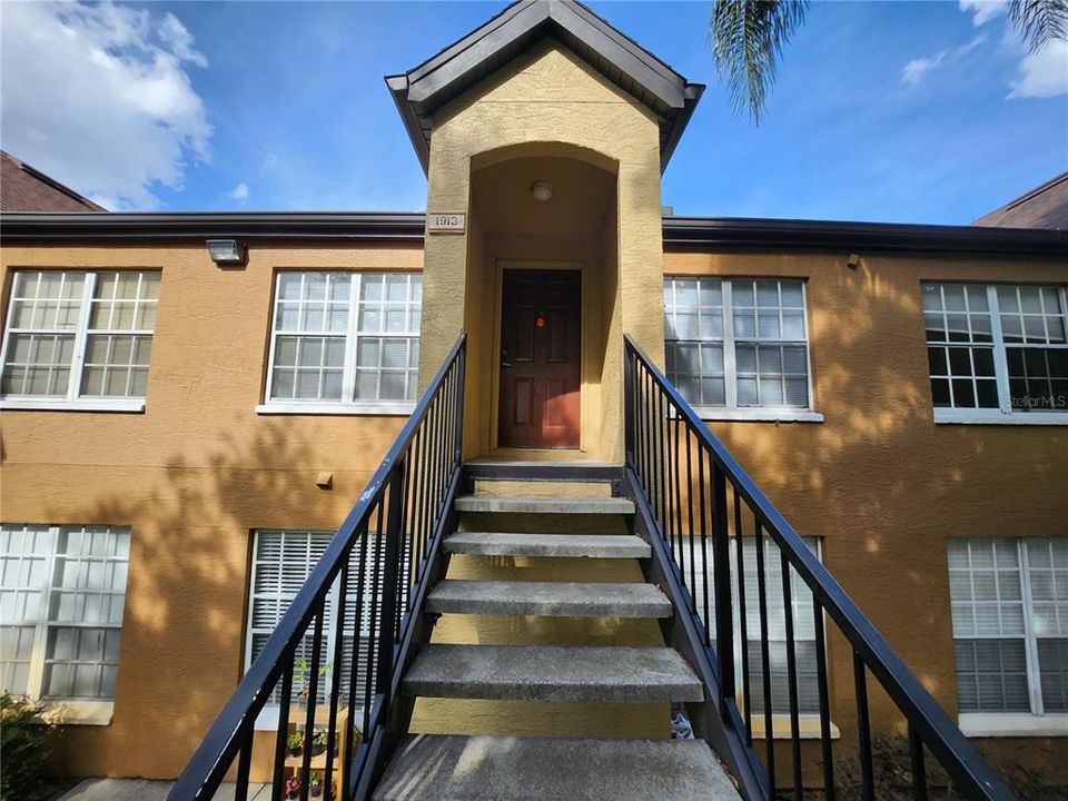 For Rent: $1,025 (1 beds, 1 baths, 499 Square Feet)