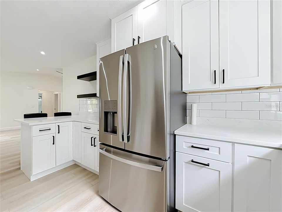 For Sale: $289,000 (3 beds, 2 baths, 1576 Square Feet)