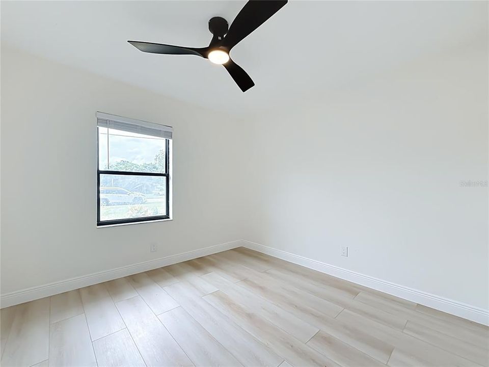 For Sale: $289,000 (3 beds, 2 baths, 1576 Square Feet)
