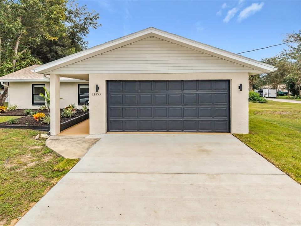 For Sale: $289,000 (3 beds, 2 baths, 1576 Square Feet)
