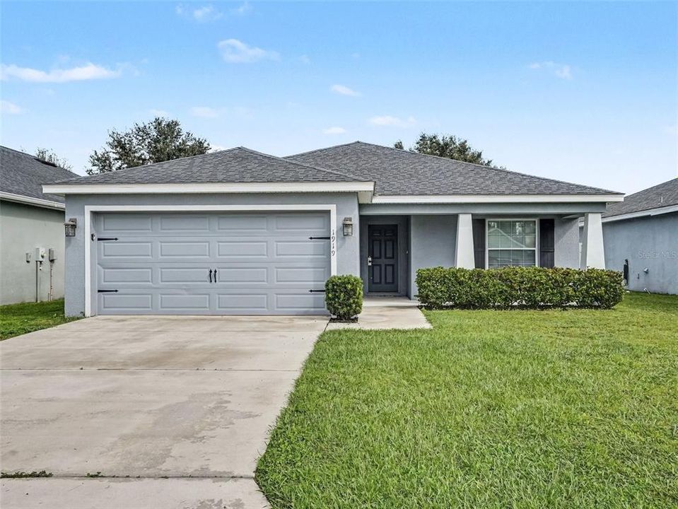 For Sale: $329,900 (4 beds, 2 baths, 1715 Square Feet)