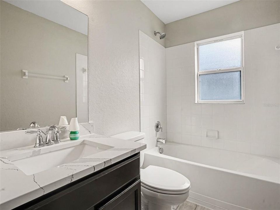 For Sale: $329,900 (4 beds, 2 baths, 1715 Square Feet)