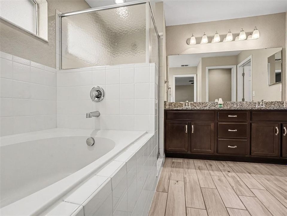 For Sale: $329,900 (4 beds, 2 baths, 1715 Square Feet)