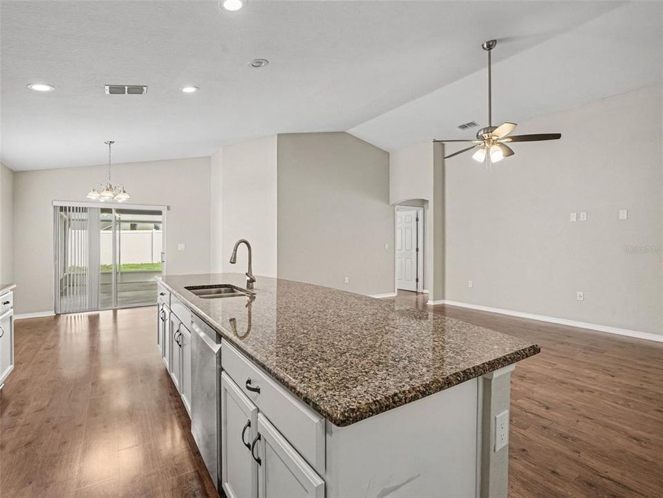 For Sale: $329,900 (4 beds, 2 baths, 1715 Square Feet)
