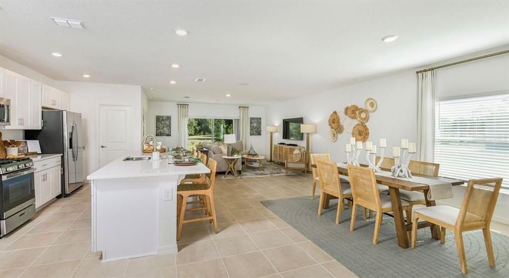 For Rent: $2,500 (4 beds, 3 baths, 2105 Square Feet)