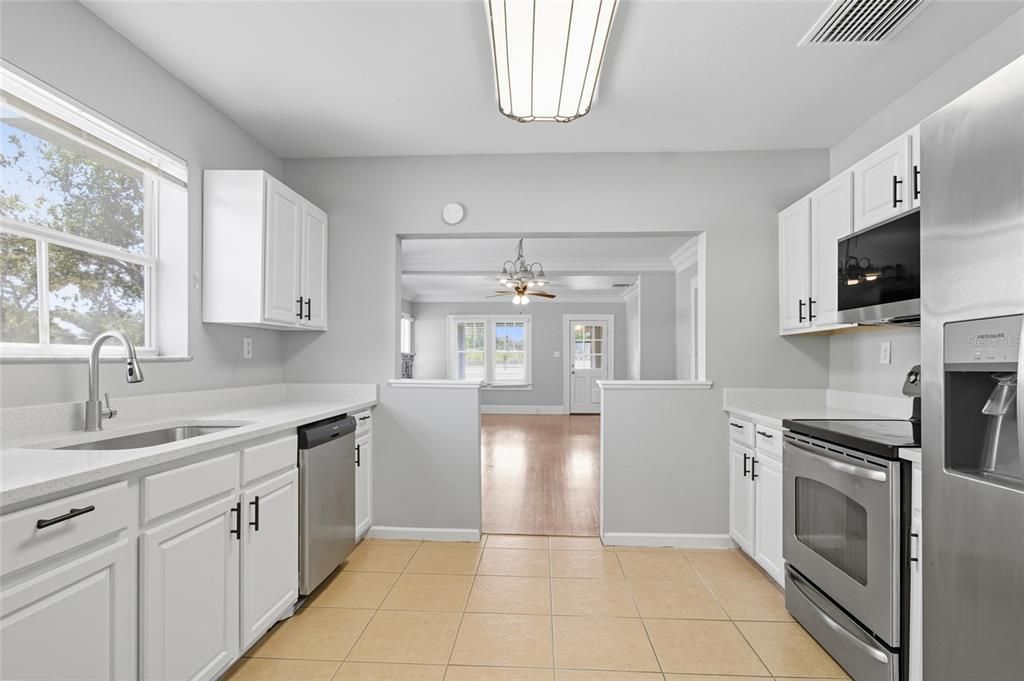 En Venta: $349,000 (3 camas, 2 baños, 1164 Pies cuadrados)