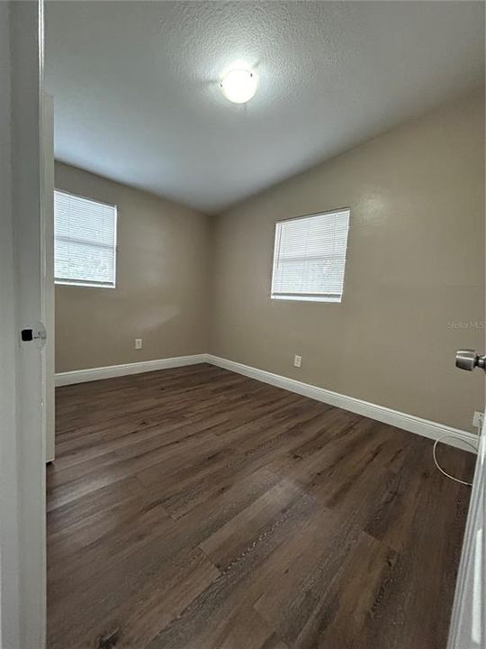 В аренду: $1,700 (3 спален, 1 ванн, 928 Квадратных фут)