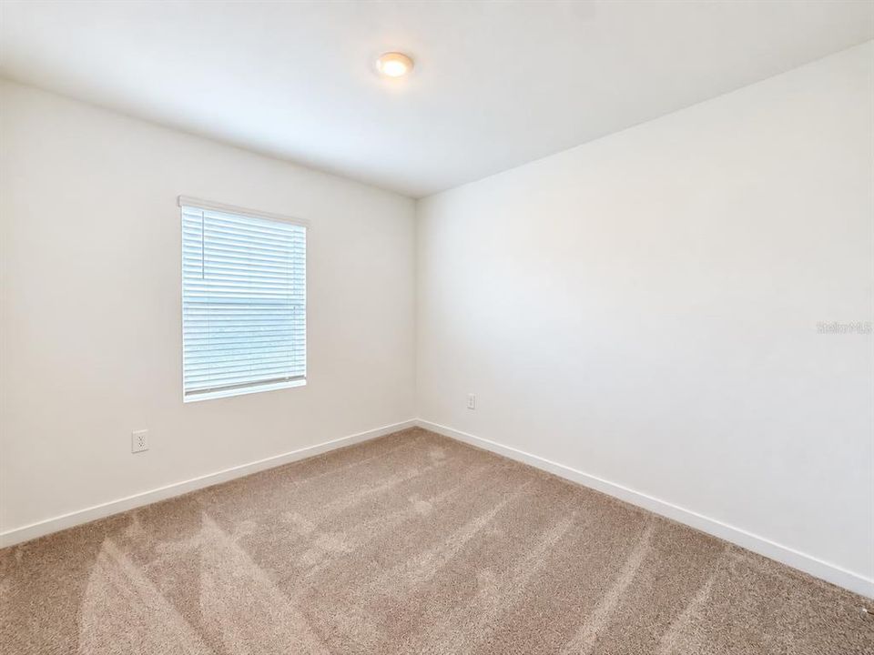 В аренду: $2,450 (4 спален, 2 ванн, 2071 Квадратных фут)