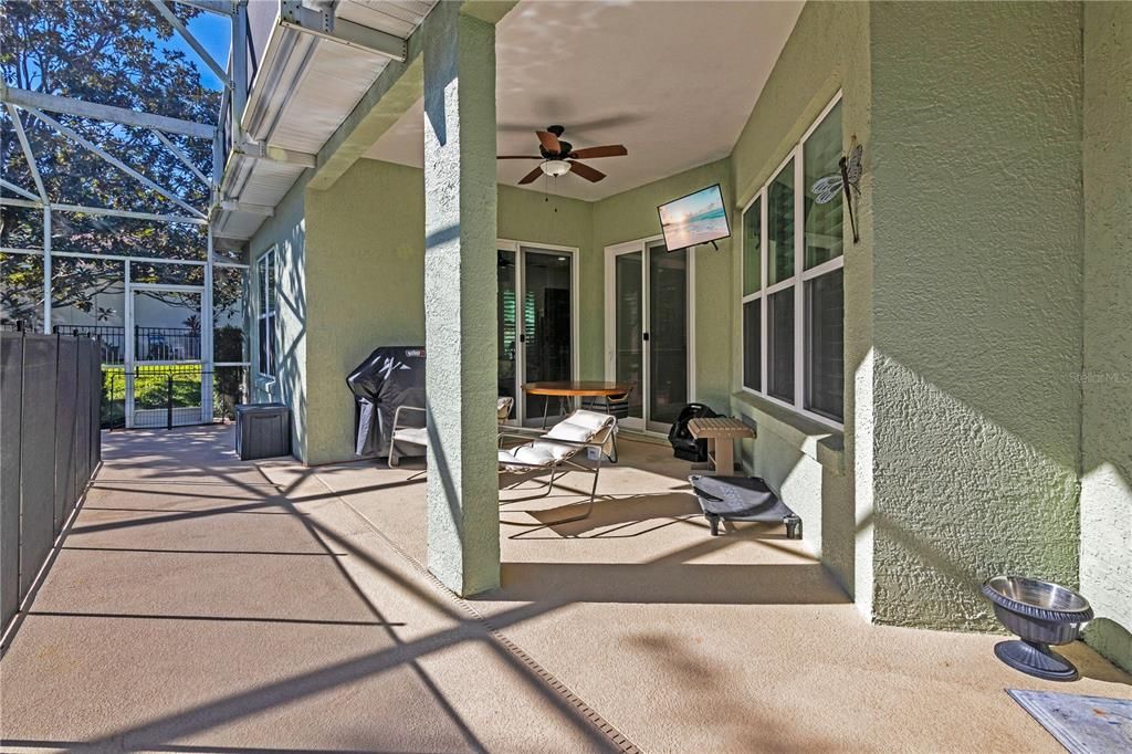 For Sale: $649,888 (3 beds, 2 baths, 2562 Square Feet)