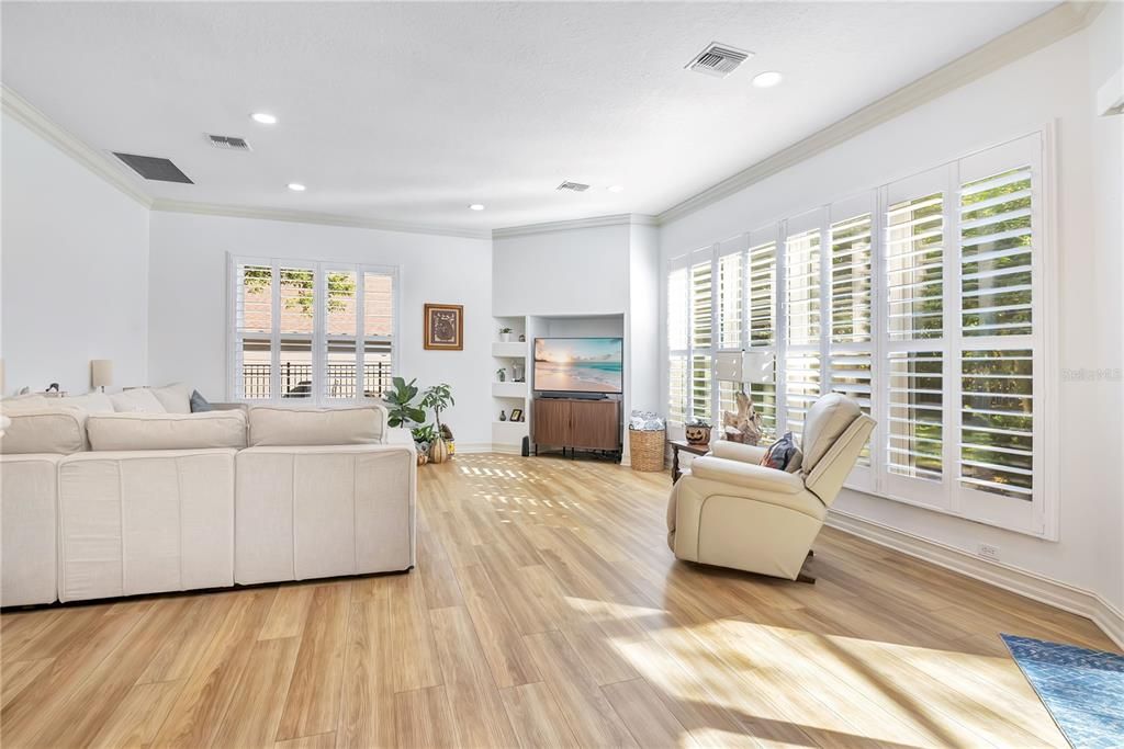 For Sale: $649,888 (3 beds, 2 baths, 2562 Square Feet)