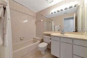 На продажу: $325,000 (2 спален, 2 ванн, 1889 Квадратных фут)