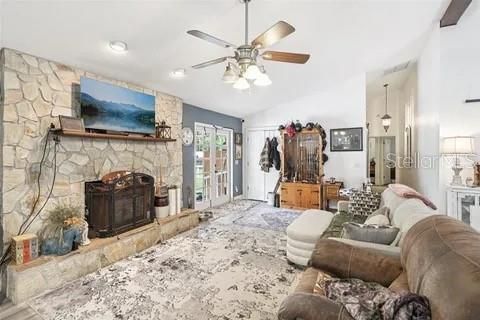 For Sale: $719,900 (4 beds, 2 baths, 2490 Square Feet)
