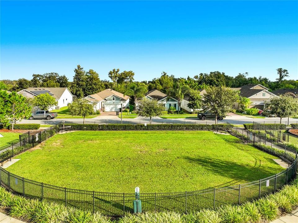 En Venta: $859,000 (4 camas, 3 baños, 3184 Pies cuadrados)