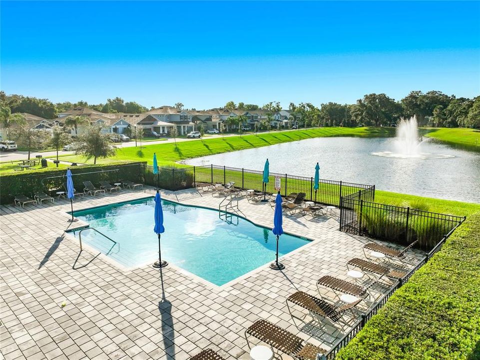 En Venta: $859,000 (4 camas, 3 baños, 3184 Pies cuadrados)