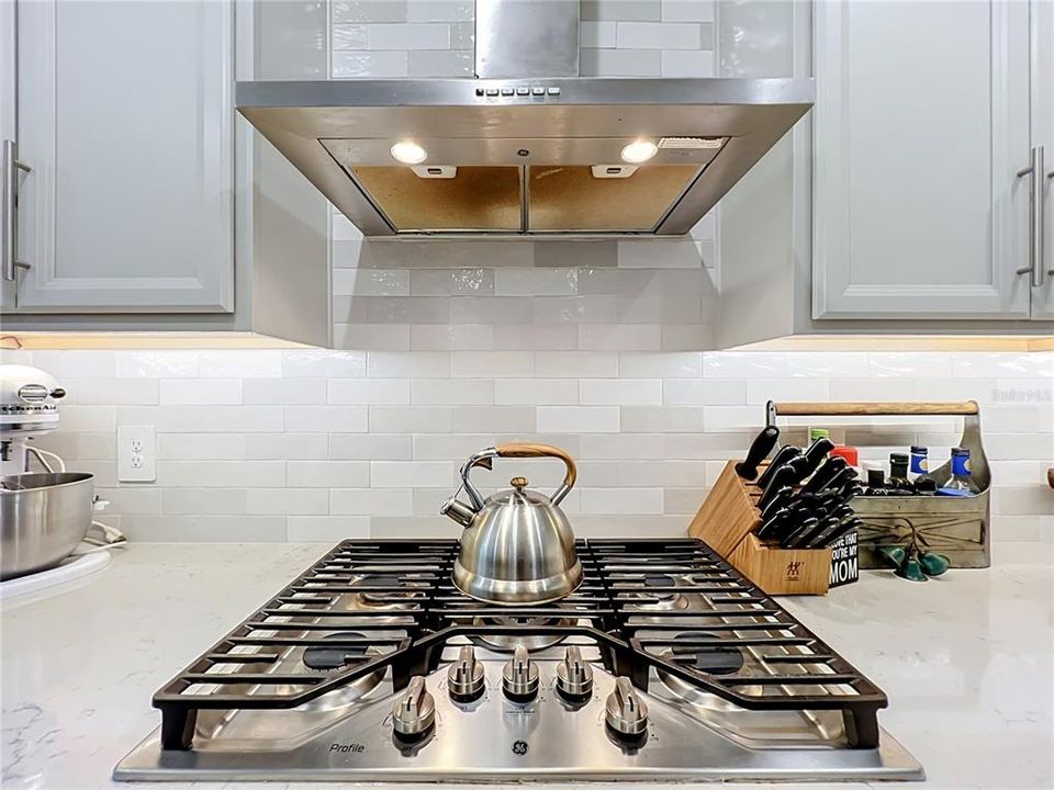 En Venta: $859,000 (4 camas, 3 baños, 3184 Pies cuadrados)