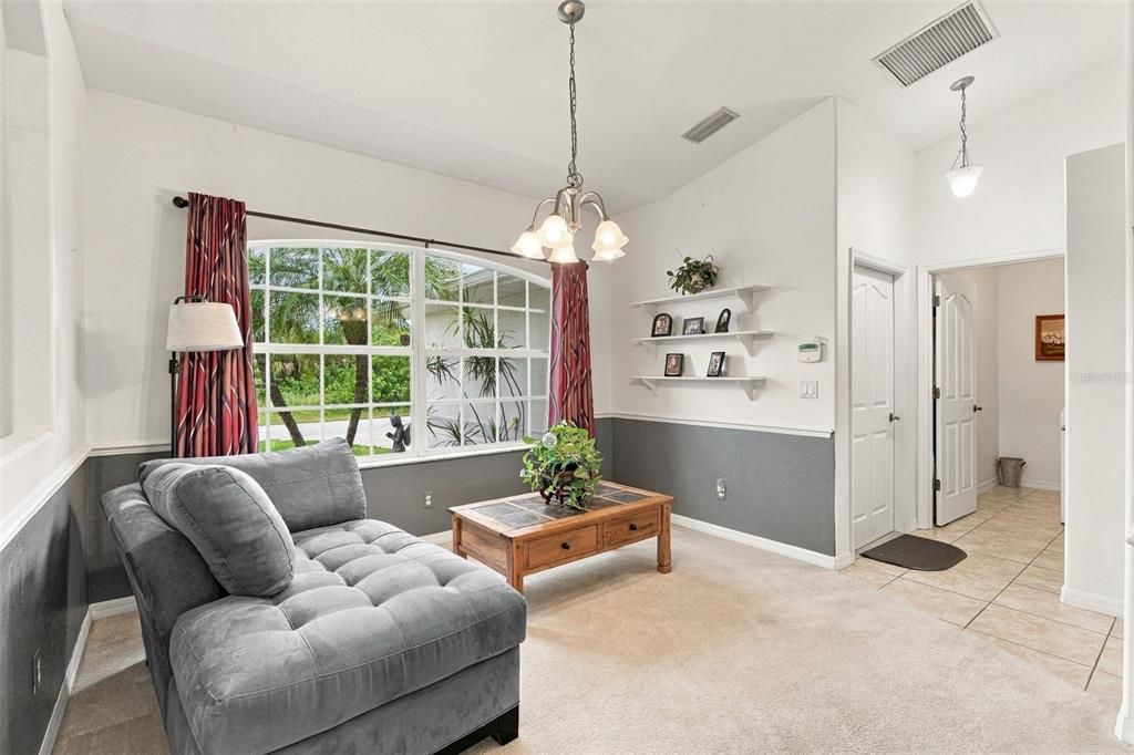 For Sale: $425,000 (3 beds, 2 baths, 1602 Square Feet)