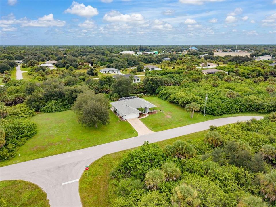For Sale: $425,000 (3 beds, 2 baths, 1602 Square Feet)
