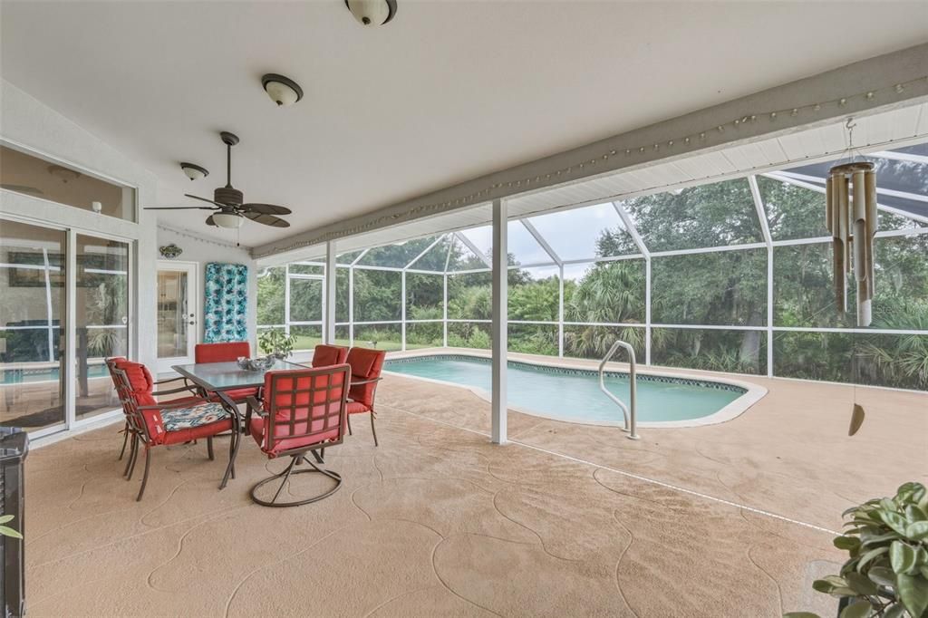 For Sale: $425,000 (3 beds, 2 baths, 1602 Square Feet)