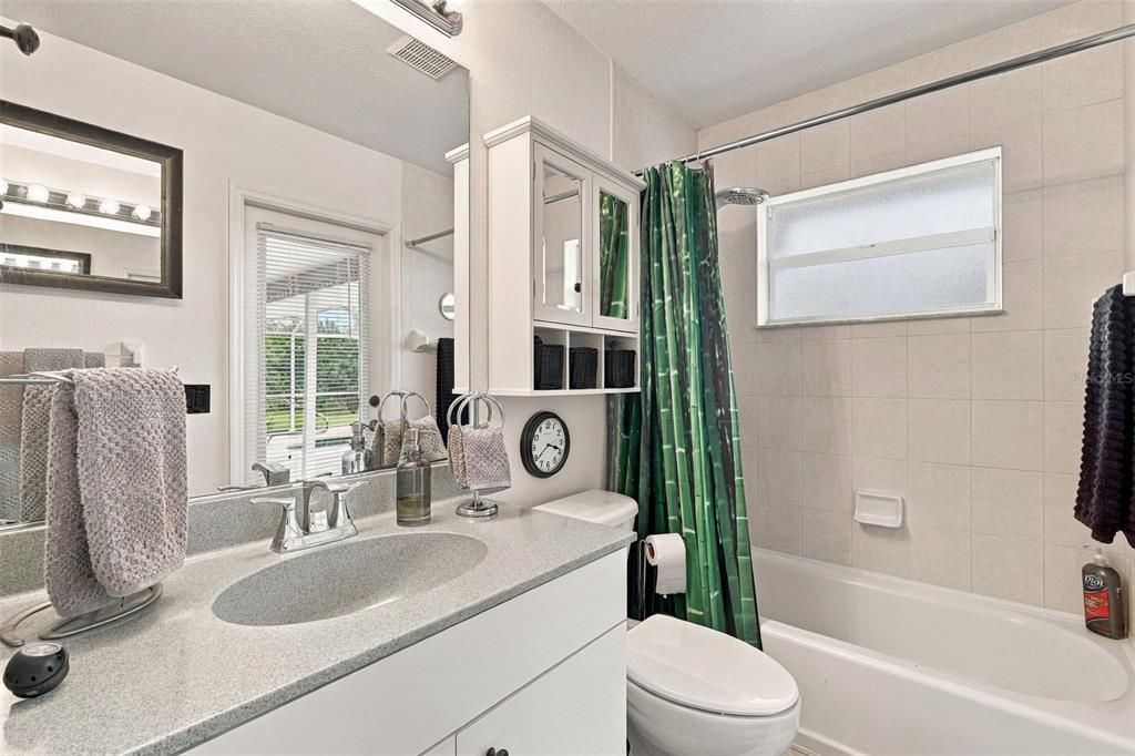 For Sale: $425,000 (3 beds, 2 baths, 1602 Square Feet)
