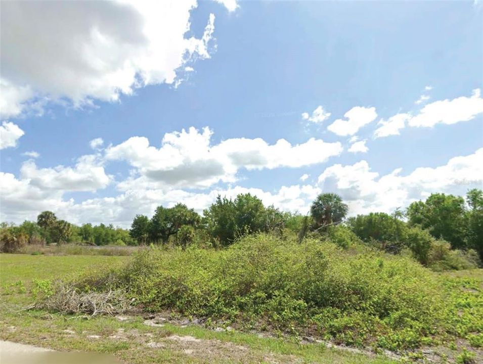 For Sale: $22,000 (0.26 acres)