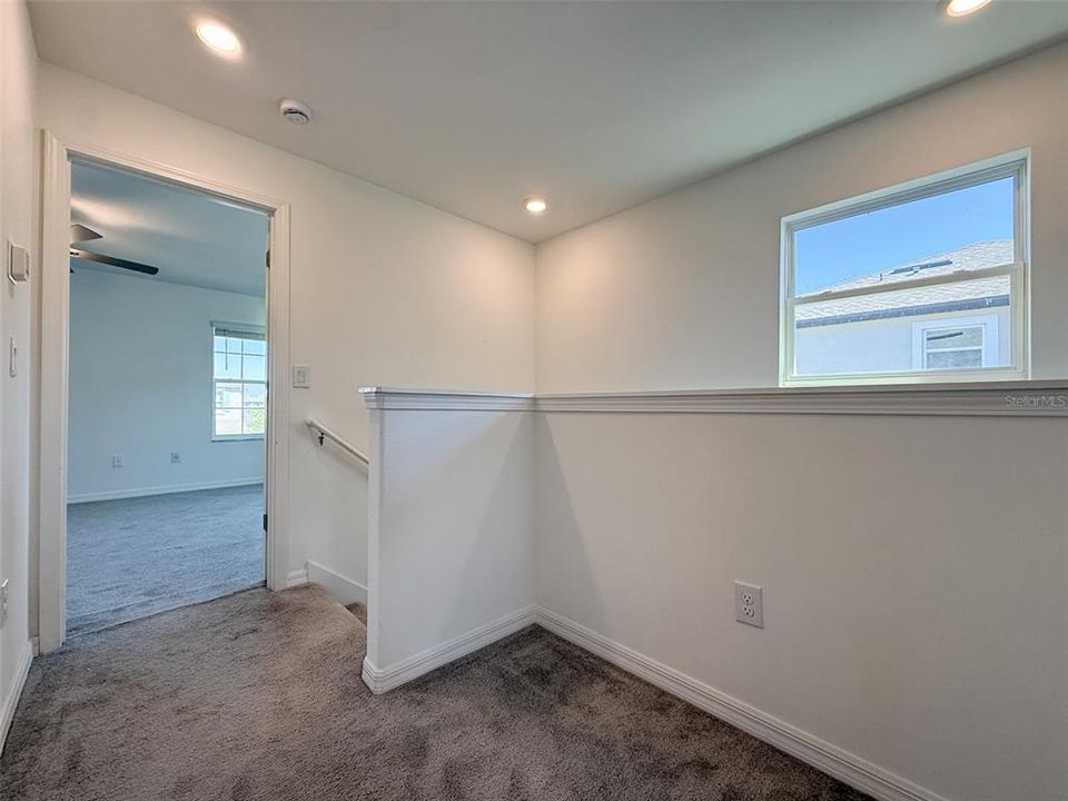 For Sale: $325,000 (3 beds, 2 baths, 1801 Square Feet)