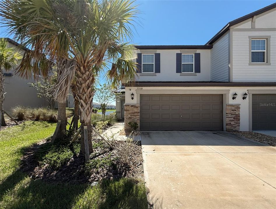 For Sale: $325,000 (3 beds, 2 baths, 1801 Square Feet)