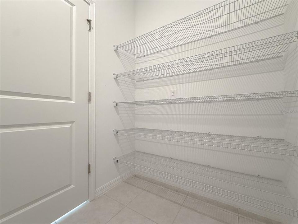 For Sale: $325,000 (3 beds, 2 baths, 1801 Square Feet)