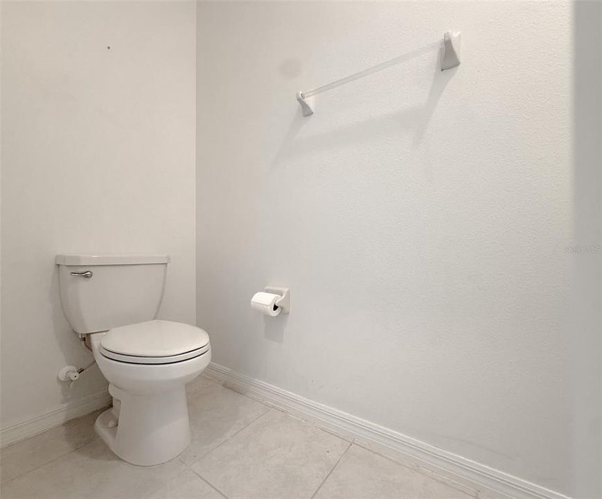 For Sale: $325,000 (3 beds, 2 baths, 1801 Square Feet)