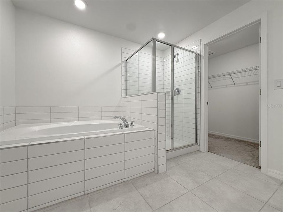 For Sale: $325,000 (3 beds, 2 baths, 1801 Square Feet)